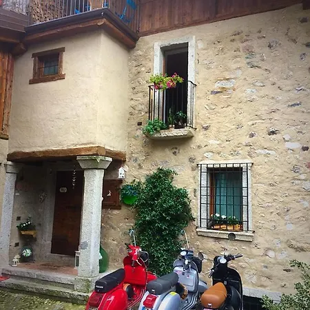 Bed & Breakfast El Piastrol 3*